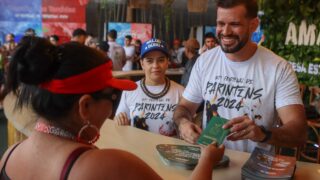 Amazonastur inicia entrega do Passaporte Parintins
