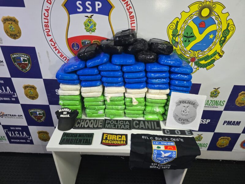 Base Arpão prende casal com mais de 80 kg de drogas em Coari