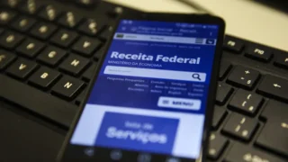 Declarações de IR entregues chegam a 42 milhões e superam 2023