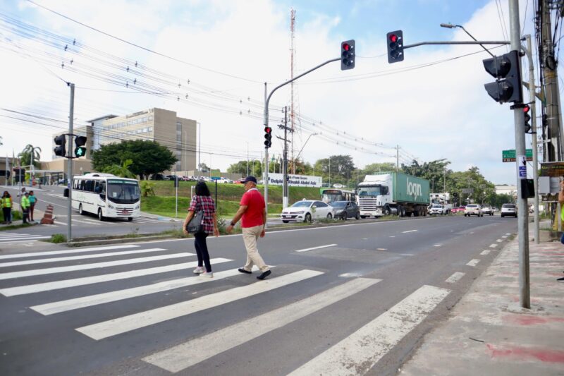 IMMU instala semáforo para pedestre na Torquato Tapajós