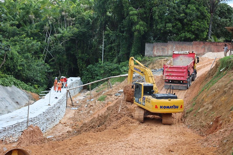 Mais de 50 mil sacas de areia e cimento fazem a contenção de erosão no bairro Planalto