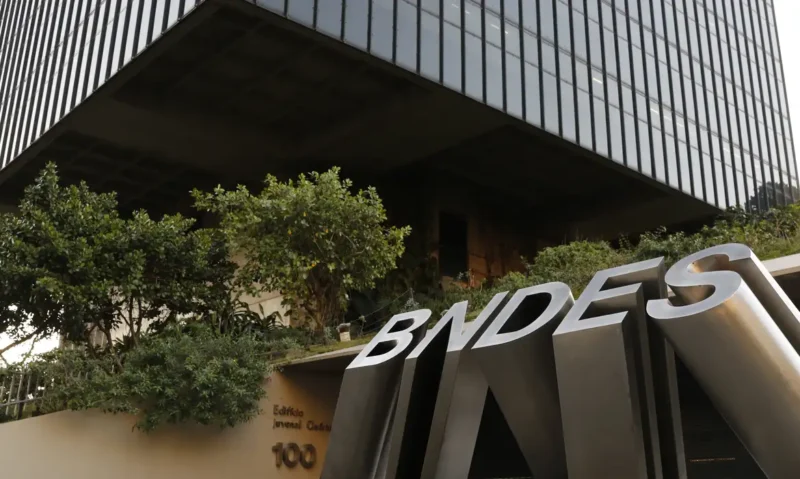 Edifício sede do BNDES (Foto: Fernando Frazão/Agência Brasil) Novo título de renda fixa: BNDES celebra aprovação da LCD no Congresso