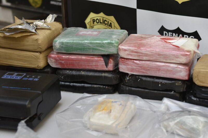 PC-AM prende 6 homens com cocaína avaliada em R$ 3,7 milhões