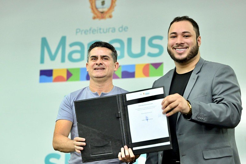 Posse da nova composição do Conselho Municipal de Juventude (CMJ) (Foto: Dhyeizo Lemos/Semcom) Prefeitura empossa eleitos no Conselho Municipal de Juventude para o biênio 2024-2026