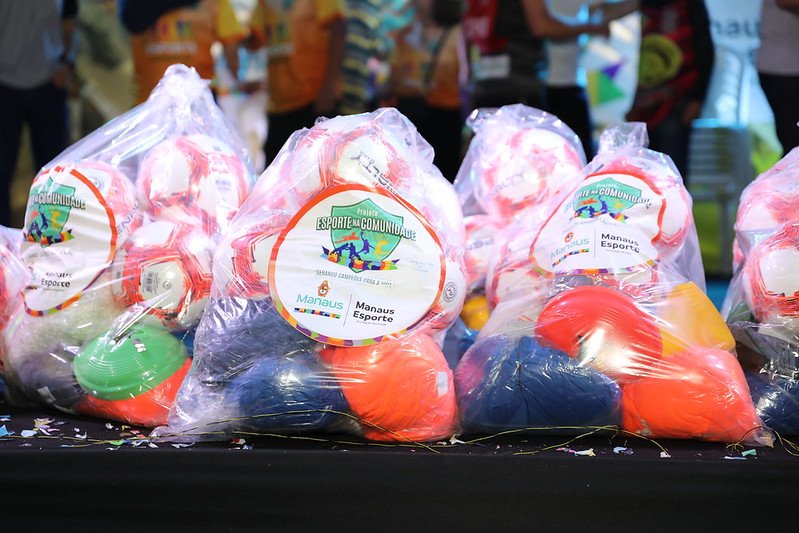 Itens esportivos entregues pela prefeitura de Manaus (Foto: Divulgação Arquivo/Semcom) Prefeitura entrega mais de 25 mil itens esportivos a 304 projetos sociais em Manaus
