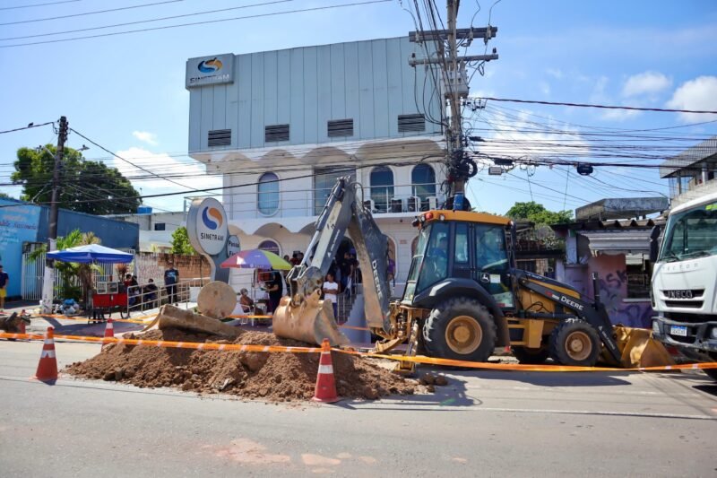 A princípio não será necessária a interdição de toda a pista (Foto: Divulgação/IMMU) Trecho da avenida Constantino Nery é interditado para avanço de obra