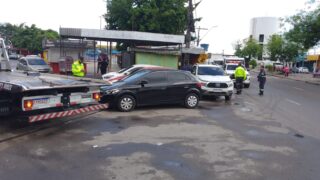 Veículos são apreendidos em estacionamento irregular durante ação do IMMU na Zona Norte