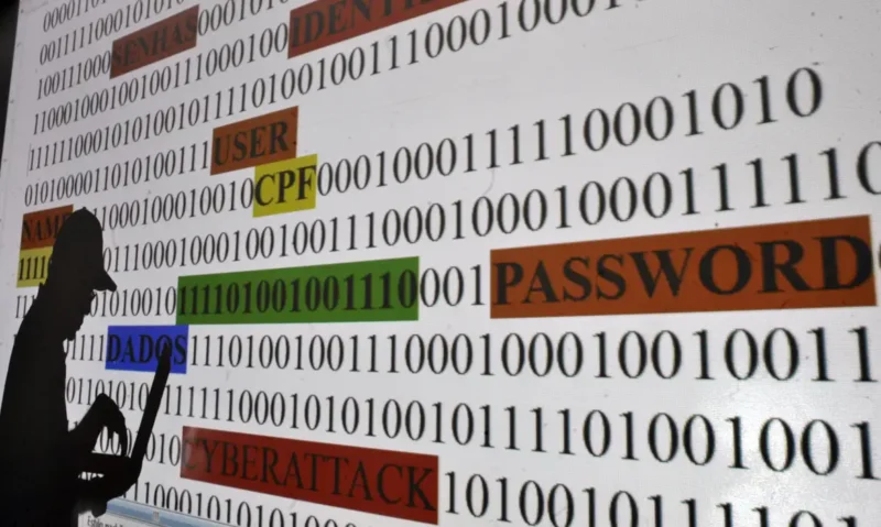 O apagão tecnológico que afetou diversos setores ao redor do mundo (Foto: Marcello Casal Jr/Agência Brasil) Apagão cibernético afetou 8,5 milhões de computadores da Microsoft