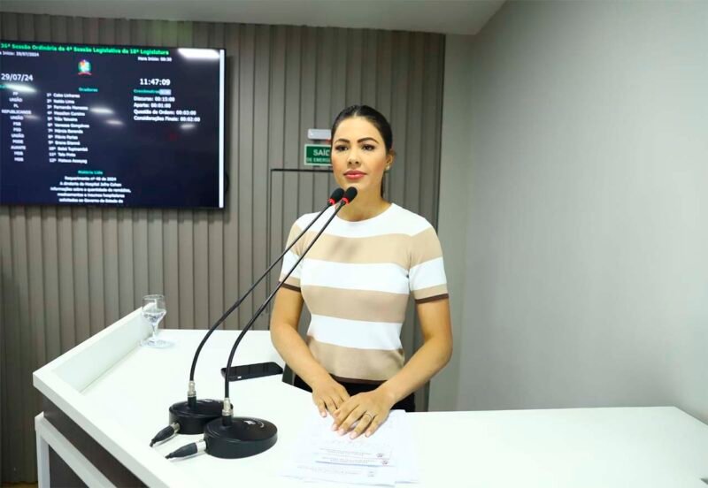 Vereadora e pré-candidata a prefeita de Parintins, Brena Dianná (Foto: Divulgação) Desabamento de cobertura do anfiteatro Sila Marçal leva Brena Dianná a questionar entrega da obra