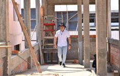 Prefeito fiscaliza obras de novos centros de saúde em Manaus