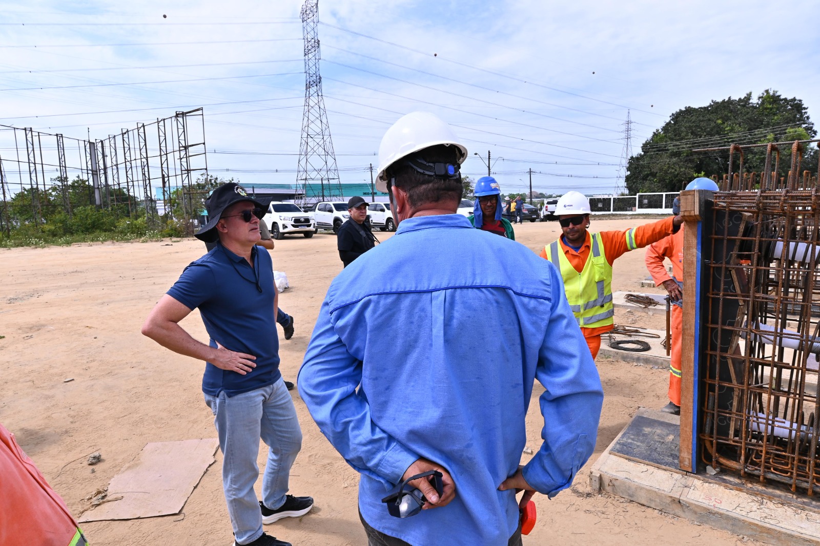 Zona Norte de Manaus: prefeito vistoria obras em unidades de saúde