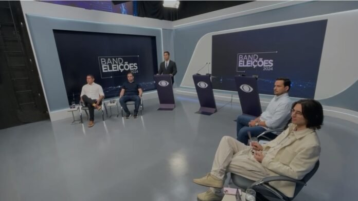 Candidatos a prefeito em Manaus viralizam na web após primeiro debate Candidatos a prefeito em Manaus viralizam na web após primeiro debate