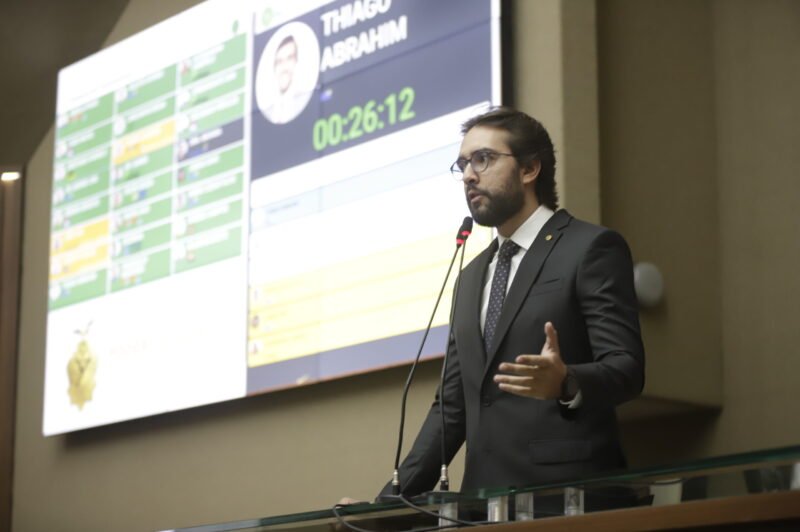 Deputado Thiago Abrahim apresenta PL que proíbe jogos de azar online em dependências de órgãos públicos