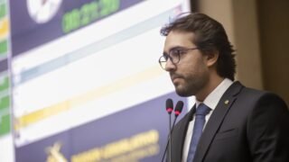 Deputado Thiago Abrahim propõe programa de atenção à saúde sexual de mulheres em situação de rua