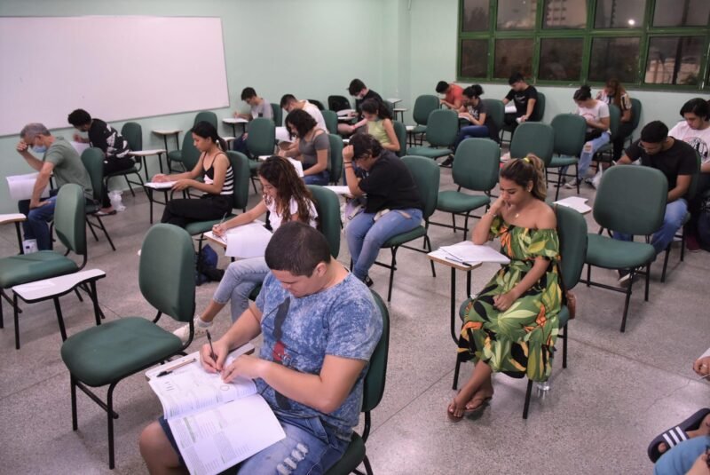 A lista foi divulgada no portal da instituição (Foto: Daniel Brito/UEA)
Divulgada lista dos beneficiados com isenção de pagamento para o Vestibular e SIS da UEA