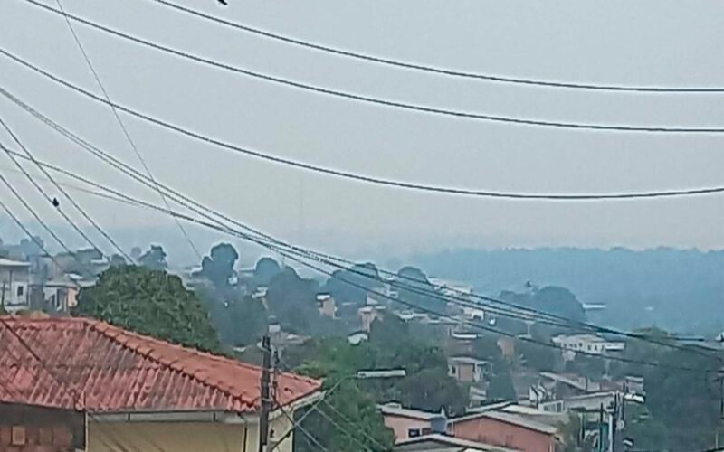 Manaus coberta pela fumaça (Foto: Divulgação) Fumaça: prefeitura monitora qualidade de ar em Manaus