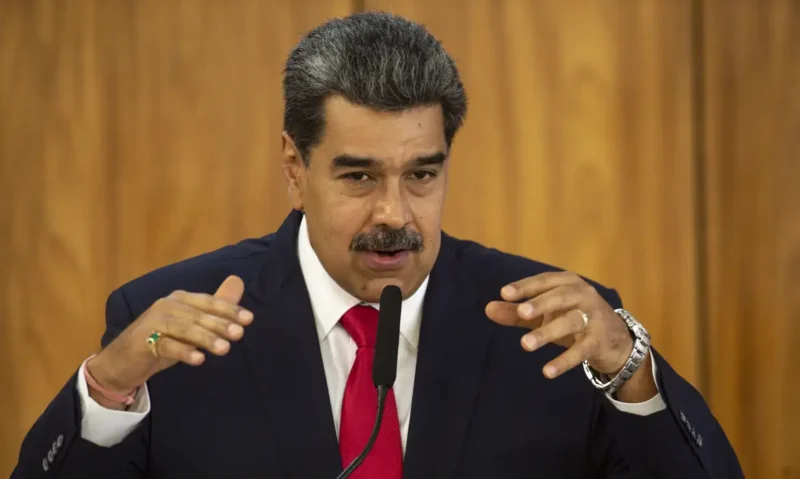 Maduro anuncia eleição legislativa e de governador para 2025