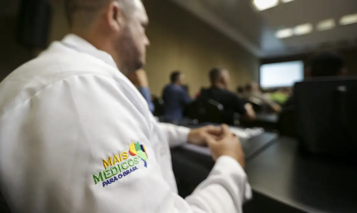 Programa Mais Médicos (Foto: Marcelo Camargo/Agência Brasil) Mais Médicos: 95% das novas vagas são ocupadas por formados no Brasil
