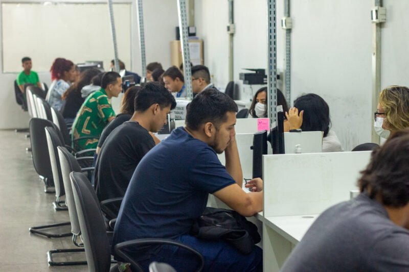 Sine Amazonas atendimento (Foto: Jamille Souza/Setemp) Sine Amazonas oferta 88 vagas de emprego para este sábado (17)