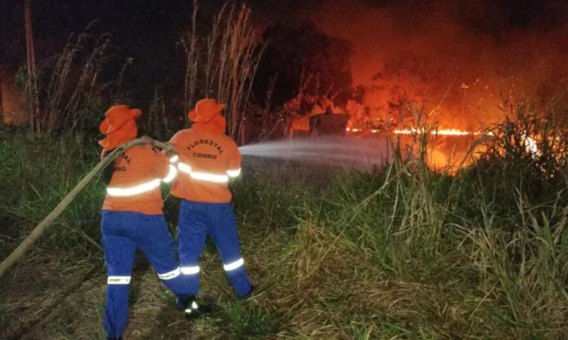 Focos de incêndios (Foto: Divulgação/CBMRO) Brasil registrou 2,7 mil focos de incêndio nas últimas 24 horas