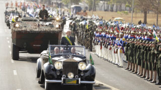 Desfile de 7 de Setembro destaca vacinação e homenageia gaúchos