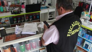 Em nova fiscalização, SSP-AM vistoria lojas de aparelhos celulares no bairro Novo Aleixo