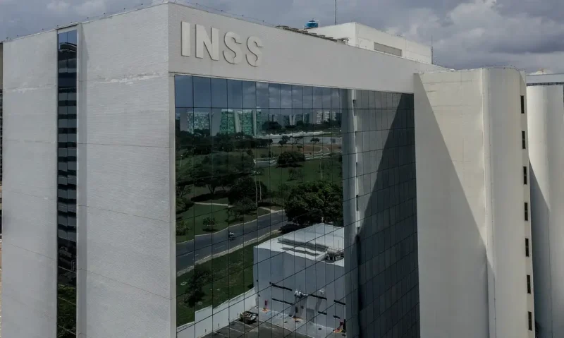 PF deflagra operação contra roubo de dados de beneficiários do INSS