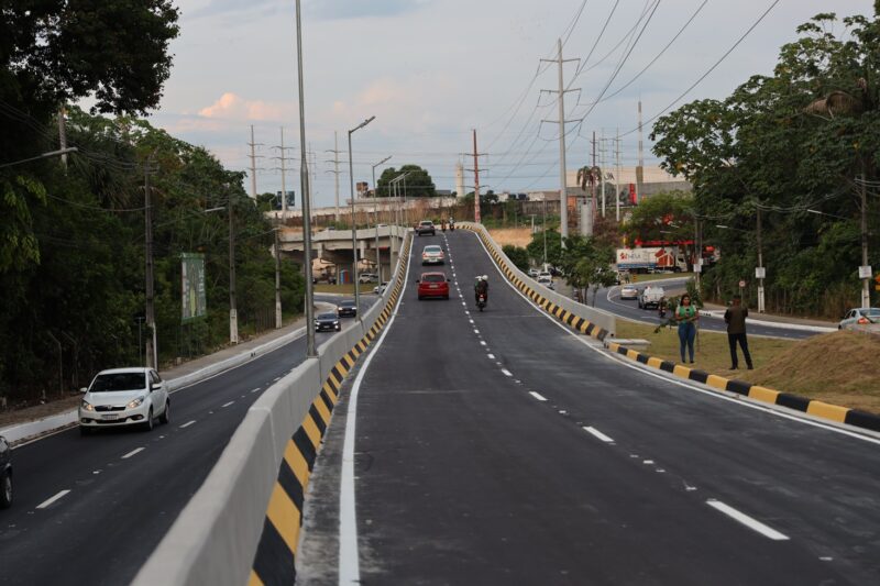 Após uma semana da entrega do Complexo Viário Márcio Souza, trânsito flui livremente