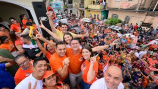 David Almeida celebra reeleição com homenagem à mãe