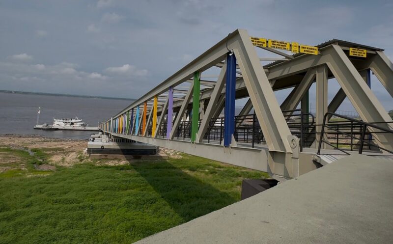 Píer turístico Manaus 355 realiza dezenas de passeios com saída do mirante Lúcia Almeida