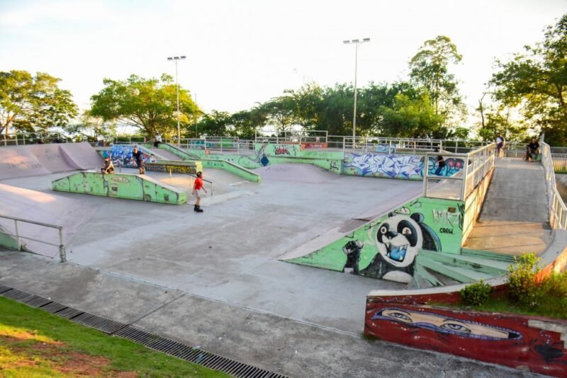 Prefeitura reforça normas de uso da pista de skatepark na Ponta Negra para evitar acidentes