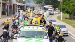 Tsunami 22: grande motocarreata marca encerramento da campanha do Alberto Neto e a Maria do Carmo