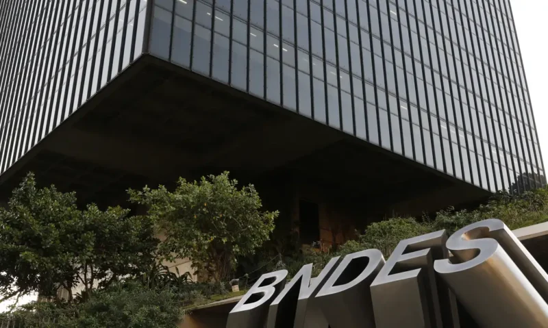 Edifício Sede do BNDS (Foto: Fernando Frazão/Agência Brasil) BNDES lança serviço que agiliza crédito a micro e pequenas empresas