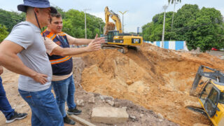 David Almeida vistoria intervenção estrutural na avenida Mário Ypiranga