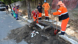 Novos pontos da cidade recebem serviços de limpeza e desobstrução de bueiros e igarapés