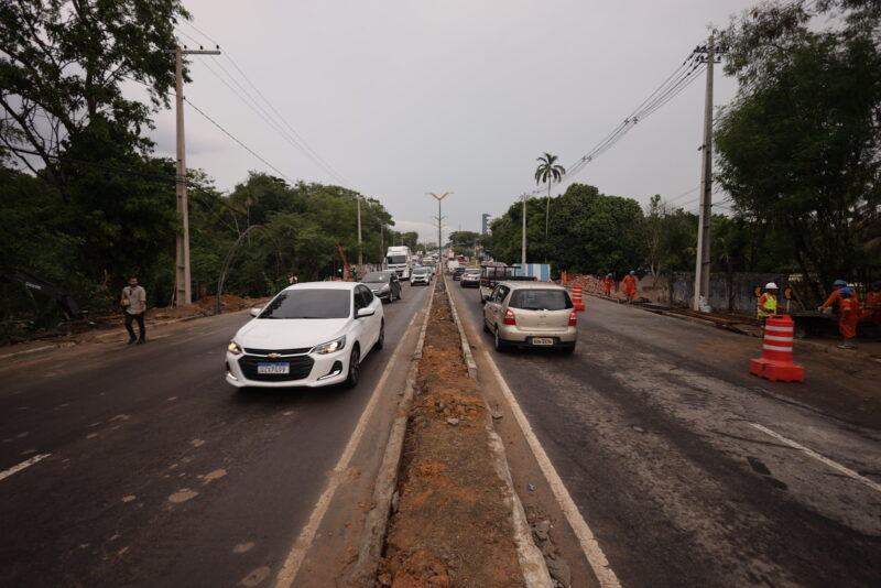 Prefeitura avança com os trabalhos de finalização na avenida Mário Ypiranga