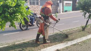 Prefeitura de Manaus intensifica limpeza no Bariri e outros pontos da capital