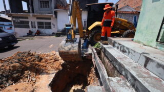 Prefeitura recupera rede de drenagem no bairro São José 2