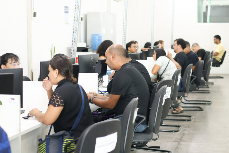 Sine Amazonas divulga 245 vagas de emprego para esta sexta-feira (8)