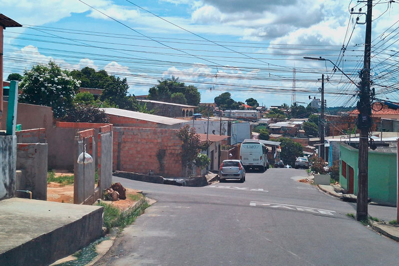 Crime ocorreu na rua Oscar Romero com Heitor Galeno, no bairro Zumbi dos Palmares, em Manaus (Foto: Josemar Antunes/Arquivo)