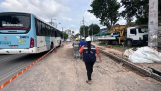 Ageman notifica Águas de Manaus após novo rompimento de adutora no bairro Adrianópolis