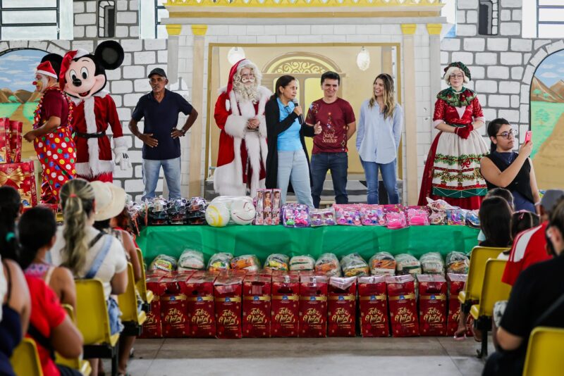 Comunidade Bom Sucesso, na zona rural, recebe ação natalina da Prefeitura de Manaus