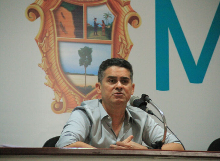 TCE-AM julga contas de David Almeida e analisa 134 processos