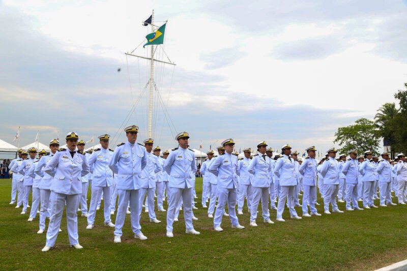 Marinha anuncia abertura de inscrições para Oficiais Temporários em Manaus