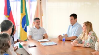 Prefeito e equipe técnica da saúde discutem estratégias para combate ao Aedes aegypti em Manaus