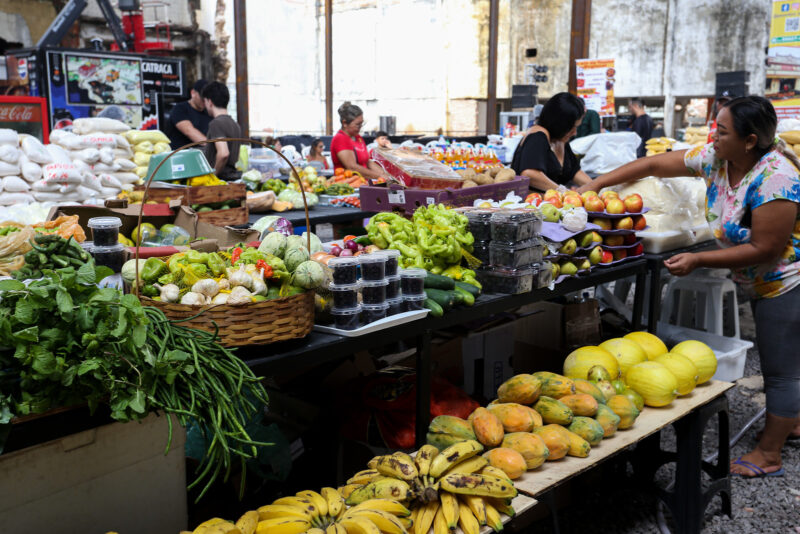 Prefeitura apoia produtores rurais na  ‘Feira de Natal do Mercado de Origem da Amazônia’