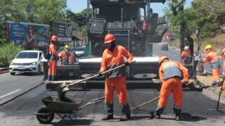 Prefeitura recapeia 75 avenidas e melhora mobilidade e tráfego na cidade