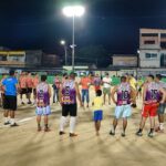 Parlamentar conversa com jogadores, comissão técnica e a comunidade (Foto: Anderson Silva)