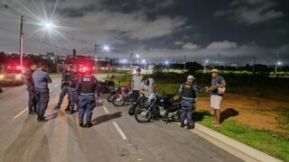 Veículos foram apreendidos durante fiscalização (Foto: Divulgação)