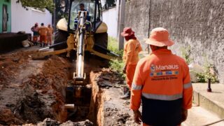 Trabalhos de drenagem profundos buscam garantir segurança e infraestrutura para moradores (Foto: Márcio Melo/Semnf)